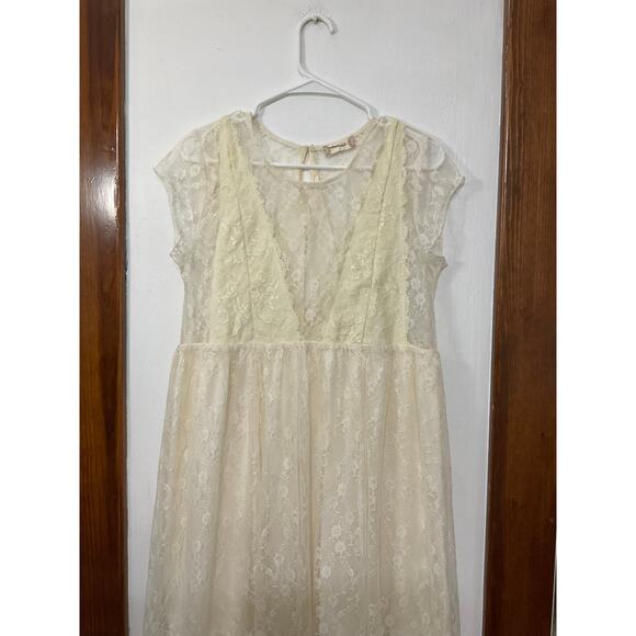 Altar’d State Lace Cream Midi Dress Size Small Boho Short Sleeve Lined Delicate - Picture 6 of 9